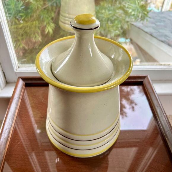 Vintage Mid-Century Modern "Genie" Ribbed Canister Ceramic Cookie Jar - Picture 16 of 16